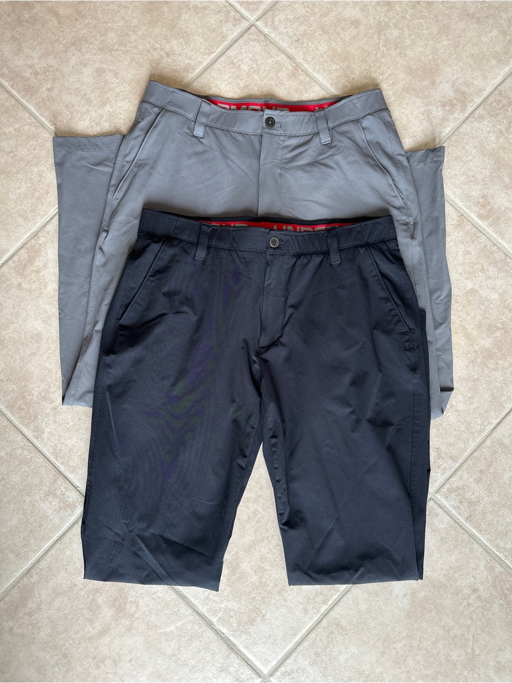 Under Armour Men's pants in Black and Gray
